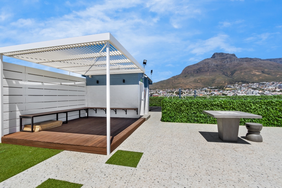 1 Bedroom Property for Sale in Woodstock Western Cape